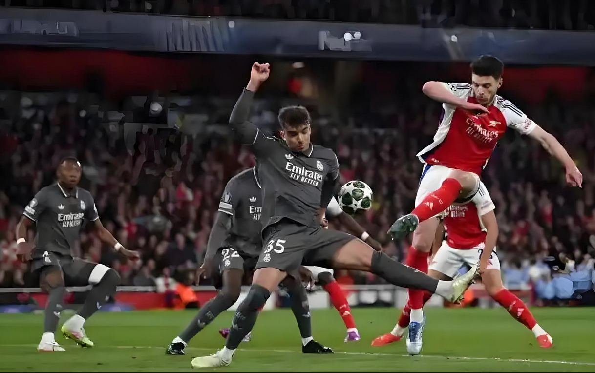 亚博-阿扎伦卡意外战胜皇家马德里，比赛规则变更引爆全场！全场沸腾不已-亚博